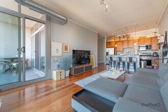 1819 S Michigan Ave in Chicago, IL - Building Photo - Building Photo