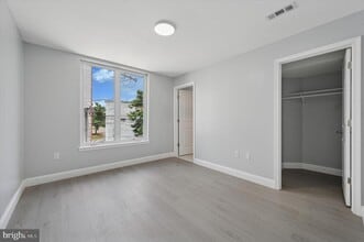 2405 Ridge Ave in Philadelphia, PA - Building Photo - Building Photo