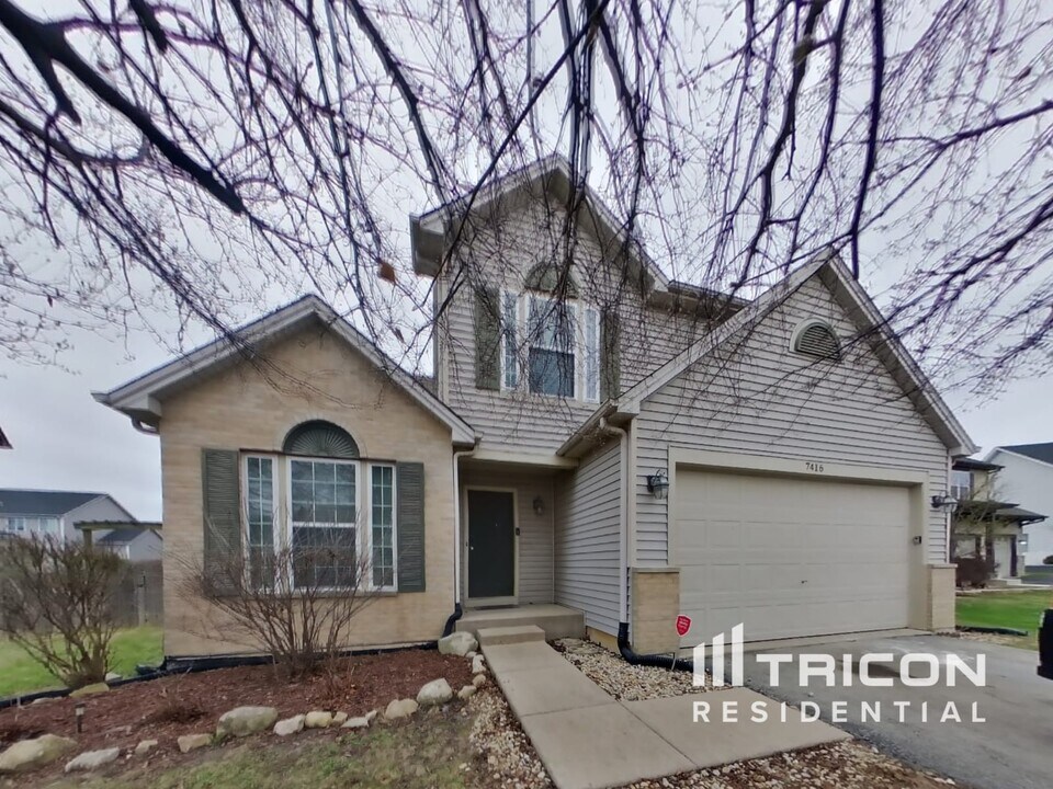 7416 Ascot Ct in Joliet, IL - Foto de edificio