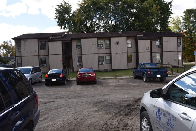 Corning Apartments in Farwell, MI - Building Photo - Building Photo