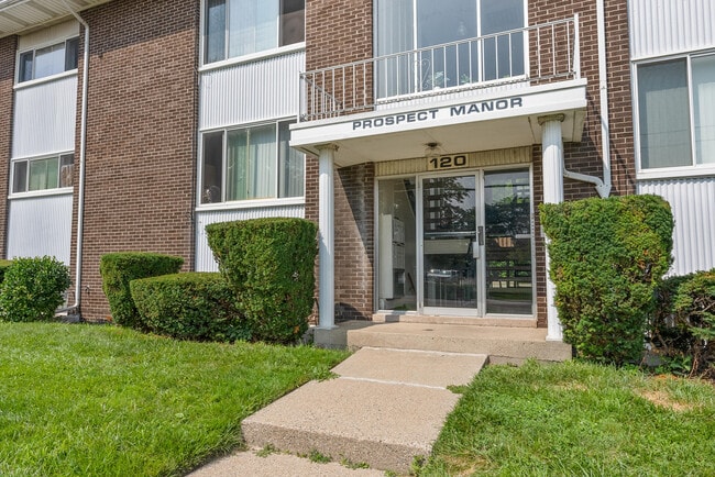 property at 120 N Prospect Rd
