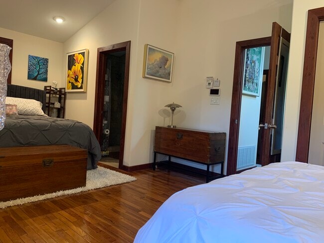 property at 905 Prospect Ave
