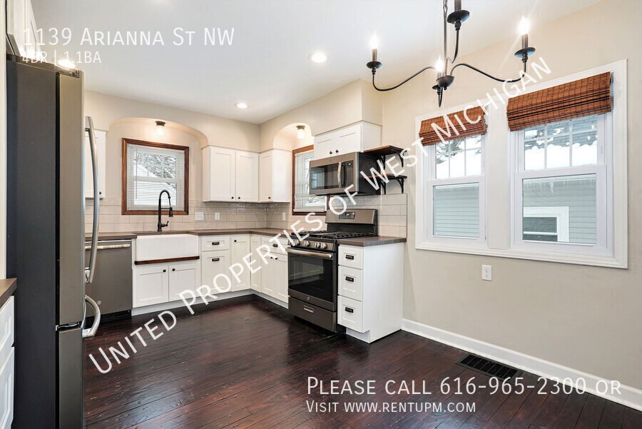 1139 Arianna St NW in Grand Rapids, MI - Building Photo