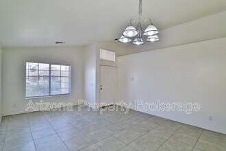 1710 E Horseshoe Ave in Gilbert, AZ - Building Photo - Building Photo
