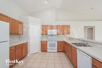 1702 NW 18th St in Cape Coral, FL - Building Photo - Building Photo
