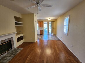 11511 Scripps Creek Dr in San Diego, CA - Building Photo - Building Photo