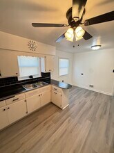8542 S Winchester Ave in Chicago, IL - Building Photo - Building Photo