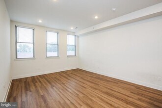 5017 Baltimore Ave in Philadelphia, PA - Building Photo - Building Photo