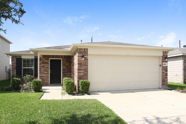 property at 6450 Dayridge Ln