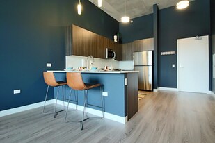 720 N Morgan St in Chicago, IL - Building Photo