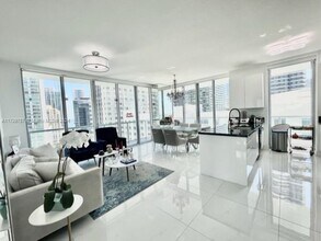 79 SW 12th St, Unit # 1806 in Miami, FL - Building Photo - Building Photo