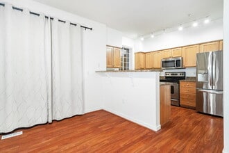 23120 SE Black Nugget Rd in Issaquah, WA - Building Photo - Building Photo