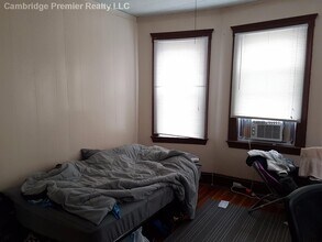 122 Columbia St in Cambridge, MA - Building Photo - Building Photo