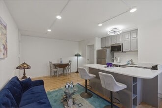 5630 N Sheridan Rd, Unit S1103 in Chicago, IL - Foto de edificio - Building Photo