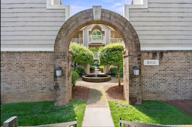 property at 5011 Sharon Rd