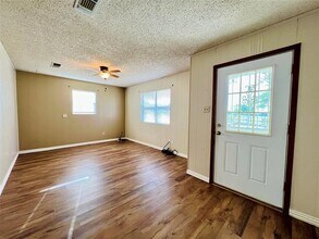 105 Wood River Rd in Millsap, TX - Building Photo - Building Photo