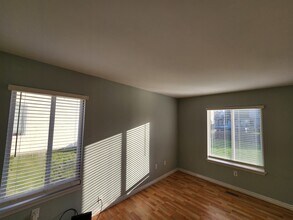 13862 Isle Royal Cir in Plainfield, IL - Building Photo - Building Photo