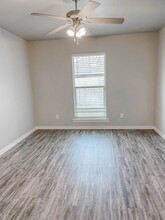 2135 N Texas Ave in Lubbock, TX - Foto de edificio - Building Photo