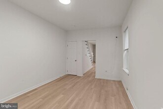 19 W Seymour St in Philadelphia, PA - Building Photo - Building Photo