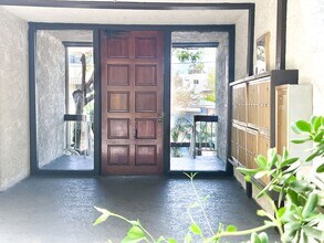 Magnolia Glen Apartments in Sherman Oaks, CA - Building Photo - Building Photo