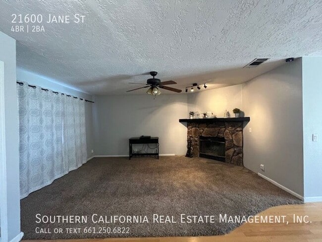 21600 Jane Ct in Tehachapi, CA - Building Photo - Building Photo