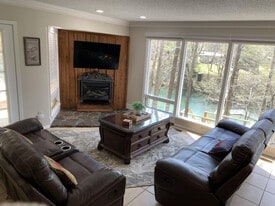 260 Chinkapin Dr S in Pangburn, AR - Building Photo