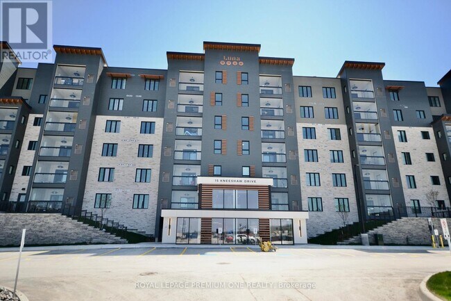 15-115 Kneeshaw Dr in Barrie, ON - Building Photo - Building Photo