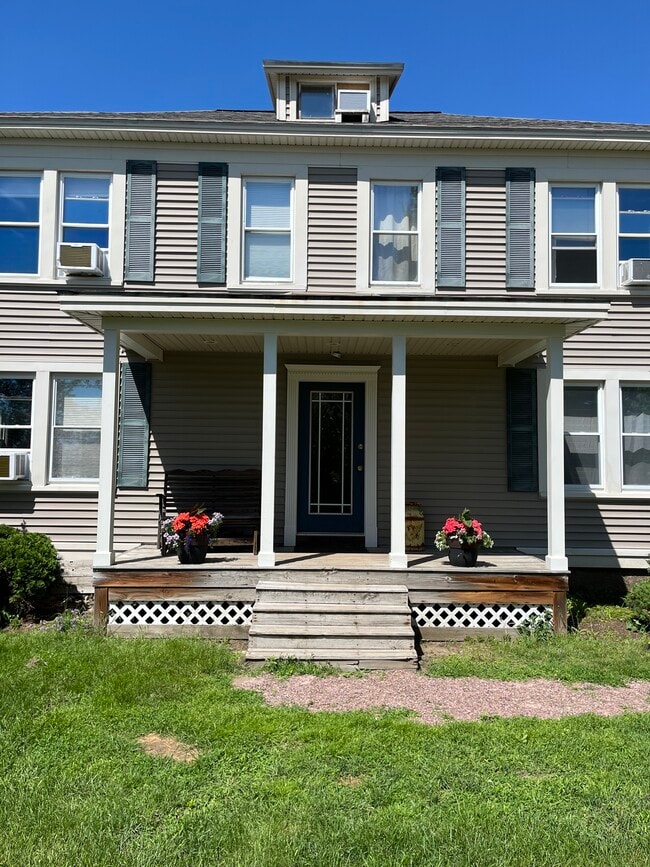 424 Creek Farm Road, Unit 1BD Studio Unit 2