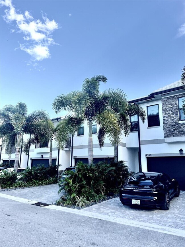 property at 4536 S Aqua Bella Ln