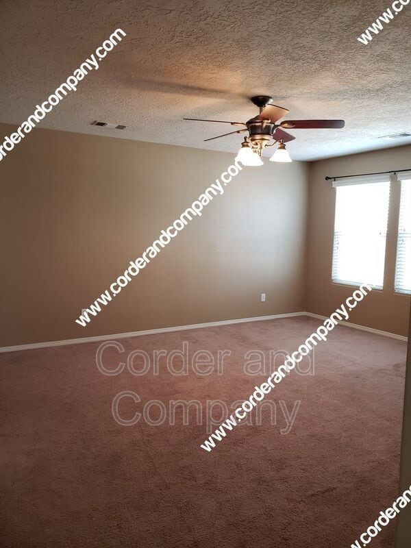 1310 Aspen Meadows Dr NE in Rio Rancho, NM - Building Photo - Building Photo