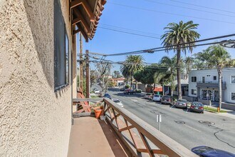 119 Orange Ave, Unit 04 in Long Beach, CA - Building Photo - Building Photo