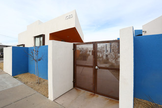 1023 Central Ave NW in Albuquerque, NM - Building Photo - Building Photo