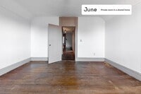 123 Washington St photo'