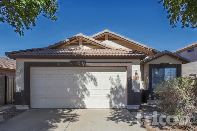 property at 11446 W Roanoke Dr