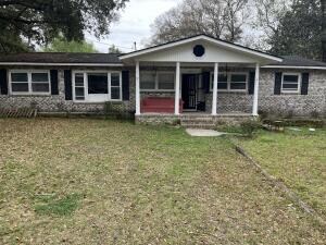 1227 Hawthorne Rd in Hanahan, SC - Building Photo