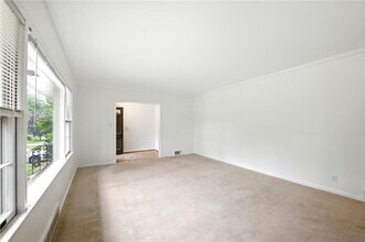 2321 Tanglewood Rd in Decatur, GA - Building Photo - Building Photo