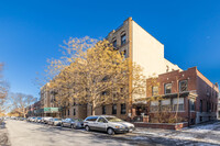 31-53 34th St in Astoria, NY - Foto de edificio - Building Photo