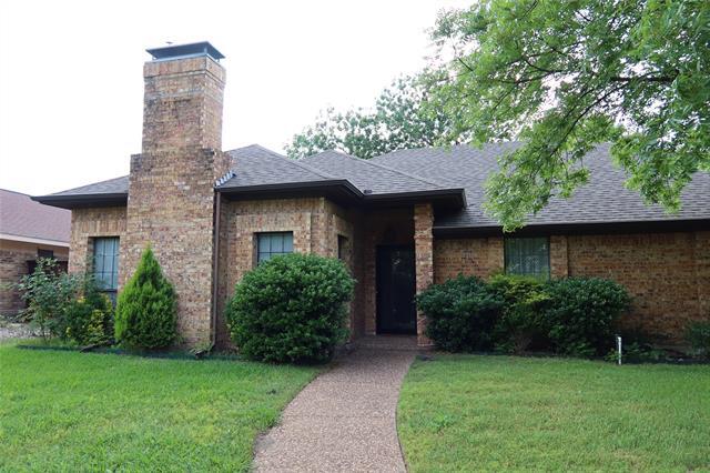 702 Mt Vernon Dr in Richardson, TX - Building Photo - Building Photo