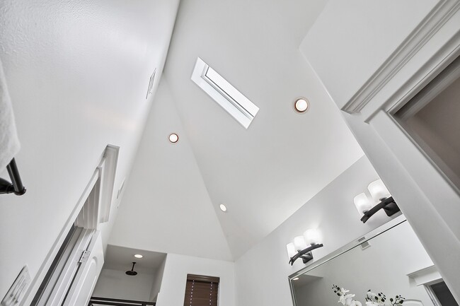 property at 612 W 27th St