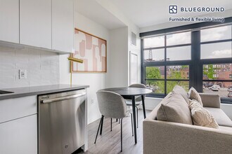 89 E Dedham St, Unit SI FL3-ID1198 in Boston, MA - Foto de edificio - Building Photo