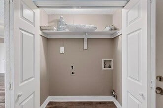 2200 E Trinity Mls Rd in Carrollton, TX - Building Photo - Building Photo