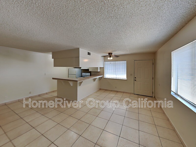 84 Nedra Ct in Sacramento, CA - Building Photo