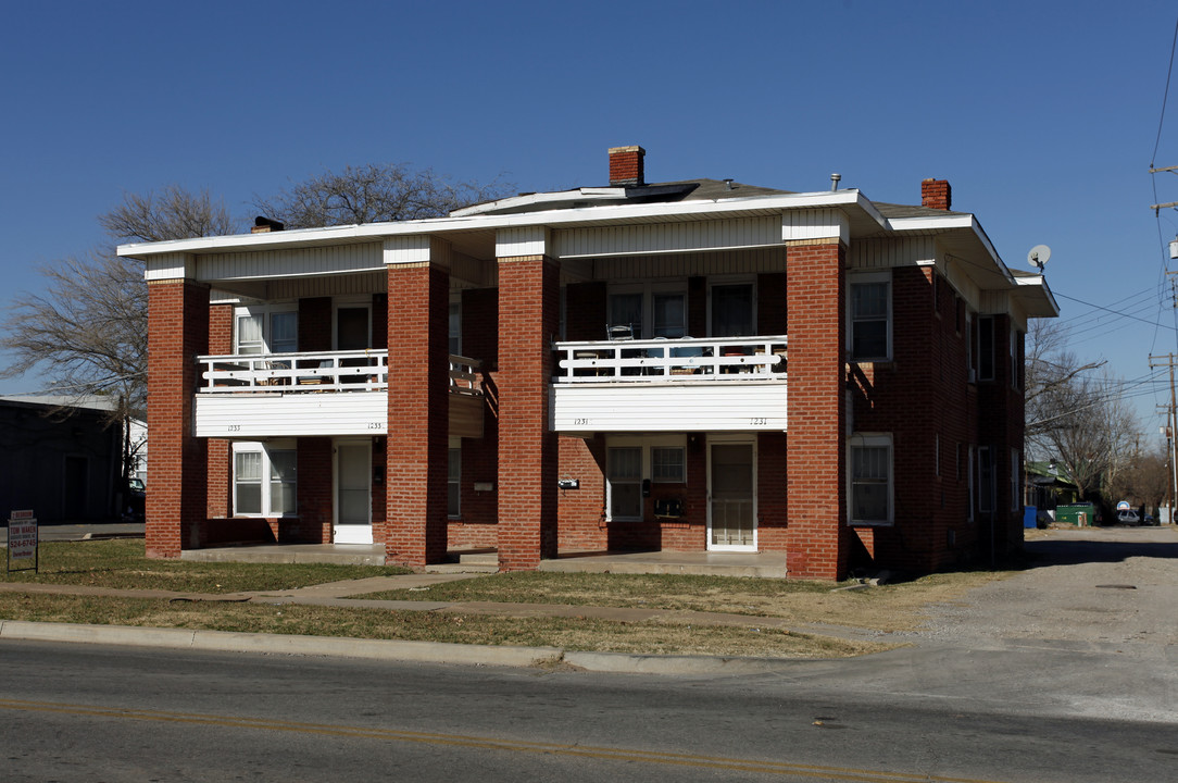 1231-1233 NW 30th St in Oklahoma City, OK - Building Photo