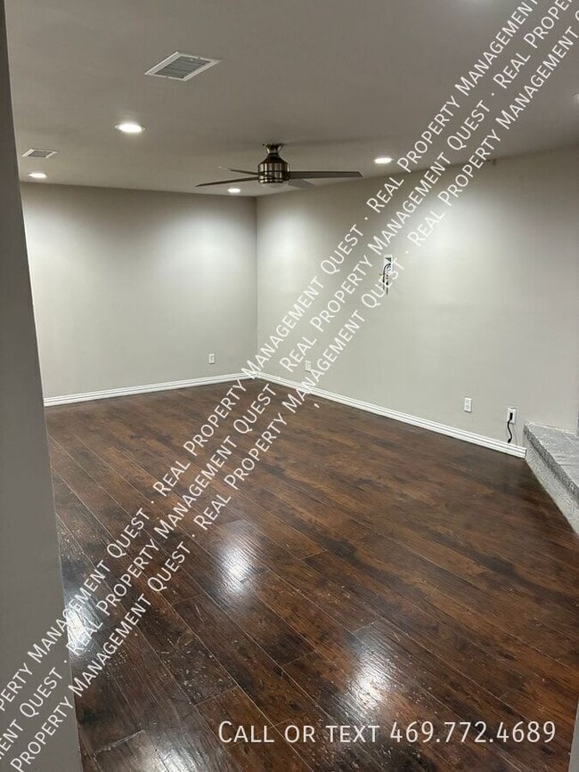 802 Netherland Dr in Arlington, TX - Building Photo - Building Photo