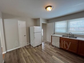 10117 Niblic Dr in Overland, MO - Building Photo - Building Photo