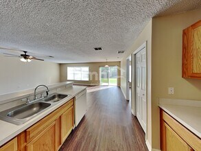 14610 Rockledge Grove Ct in Orlando, FL - Building Photo - Building Photo