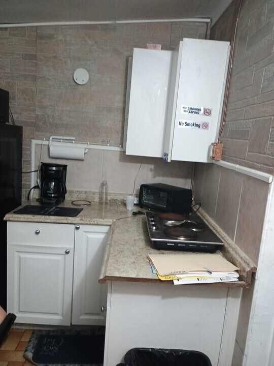 13755 Overseas Hwy, Unit #B in Marathon, FL - Foto de edificio