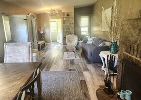 262 Mantle Rd in Sequim, WA - Building Photo