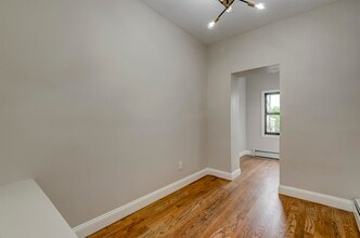 333 Princeton Ave in Jersey City, NJ - Building Photo - Building Photo