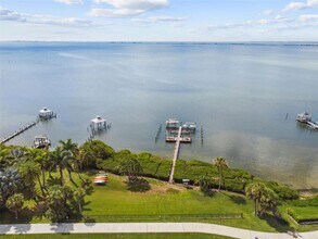 411 S Bayshore Blvd in Safety Harbor, FL - Building Photo - Building Photo